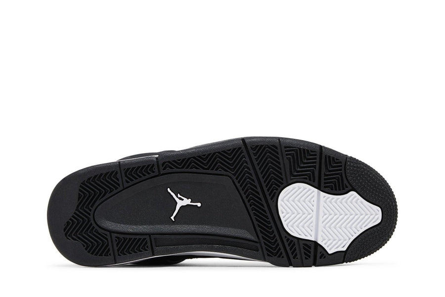Vista traseira do Jordan Nike Air Jordan 4 Retro White Thunder mostrando calcanheira e detalhes do solado