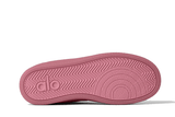 Vista superior do Alo Yoga Alo Yoga Alo Recovery Mode Sneaker Pink Wild Rose mostrando abertura, lingueta e cadarços