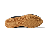 Vista superior do Alo Yoga Alo Yoga Alo Sunset Sneaker Black mostrando abertura, lingueta e cadarços