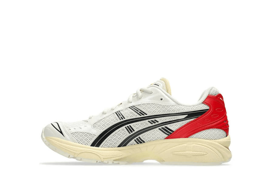 Vista em detalhe do Asics Asics Gel-Kayano 14 x Senna White Red mostrando textura do material e acabamento