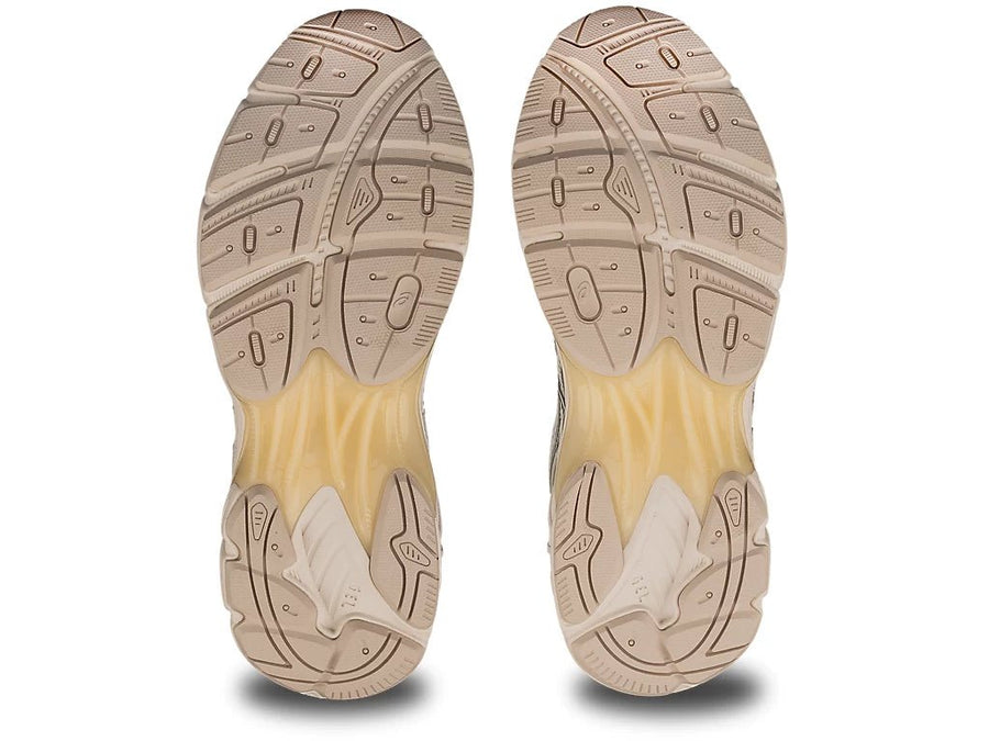 Vista frontal do Asics Asics GT-2160 x Above the Clouds White Pure Silver mostrando biqueira e costuras