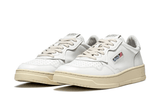 Vista lateral do Autry Autry Medalist Low LL15 mostrando design do cabedal e logo da marca