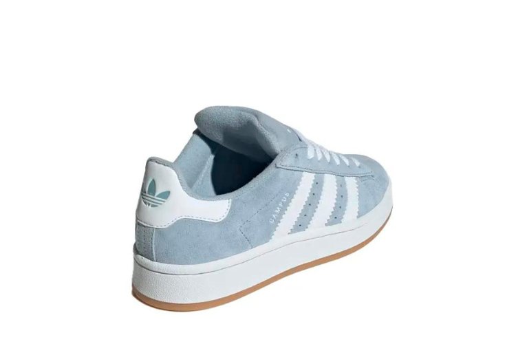 Vista lateral do Adidas Campus 00S Wonder Blue mostrando design do cabedal e logo da marca