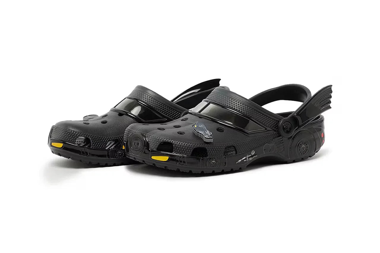 Tênis Crocs Classic Clog x Batman Batmobile Preto - Crocs - 210219001