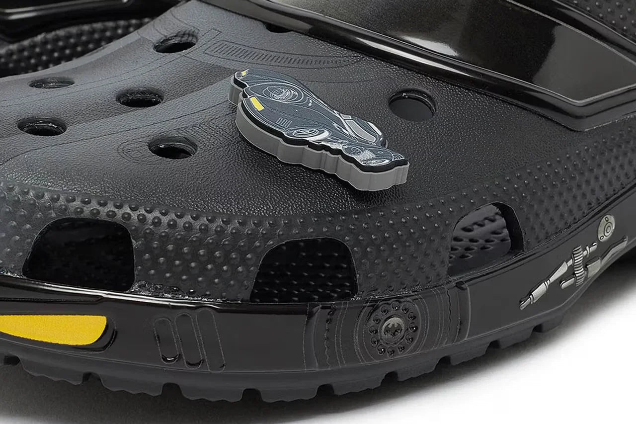 Tênis Crocs Classic Clog x Batman Batmobile Preto - Crocs - 210219001