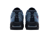 Vista frontal do Nike Levi's x Nike Air Max 95 OG Obsidian Denim mostrando biqueira e costuras