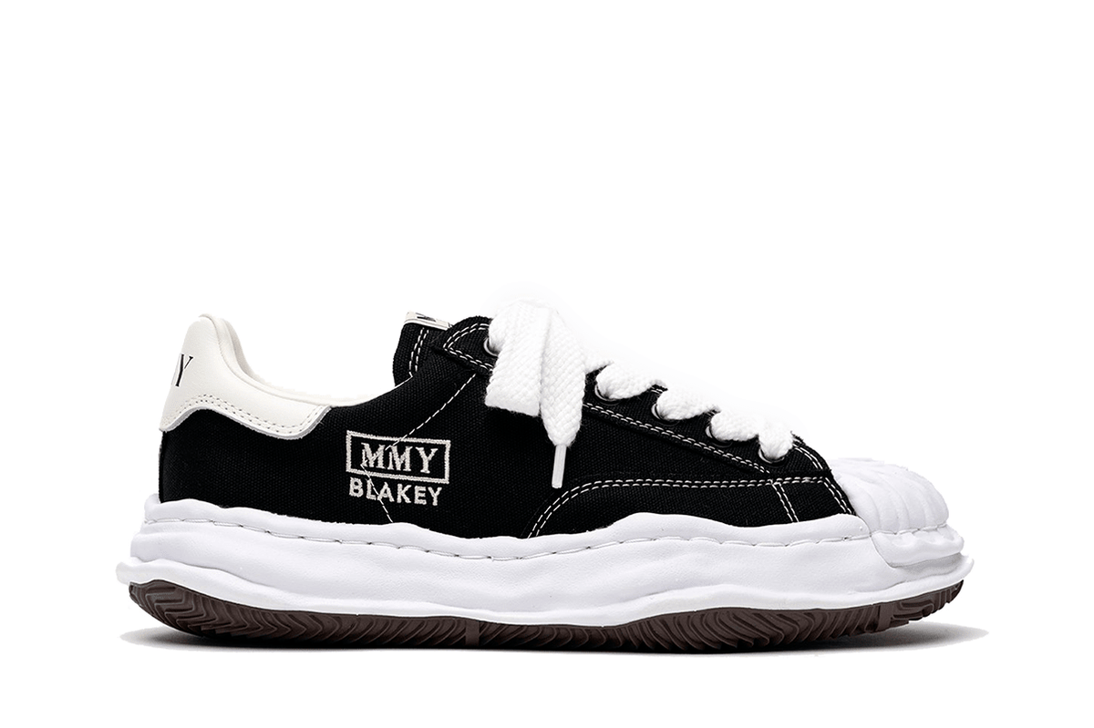 Tênis Maison Mihara Yasuhiro Blakey OG Sole Canvas Low Black White