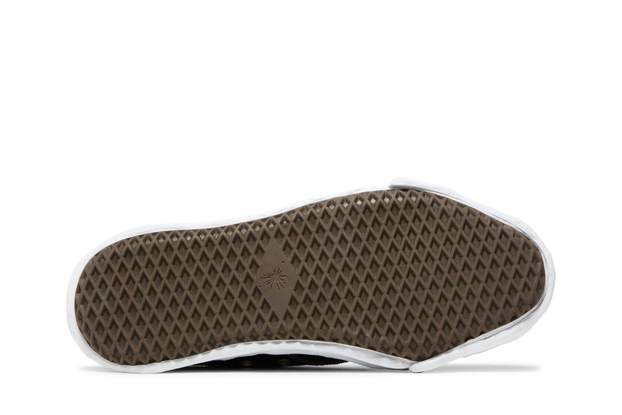 Vista traseira do Maison Mihara Maison Mihara Yasuhiro Hank OG Sole Canvas Low mostrando calcanheira e detalhes do solado