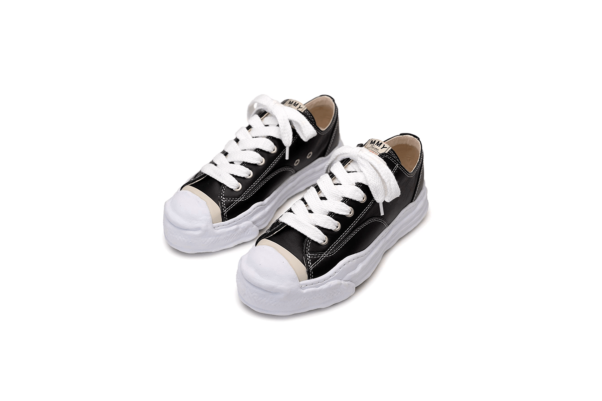Tênis Maison Mihara Yasuhiro "Hank" OG Sole Leather Low - top Preto/Branco - Maison Mihara - A05FW705 - 1