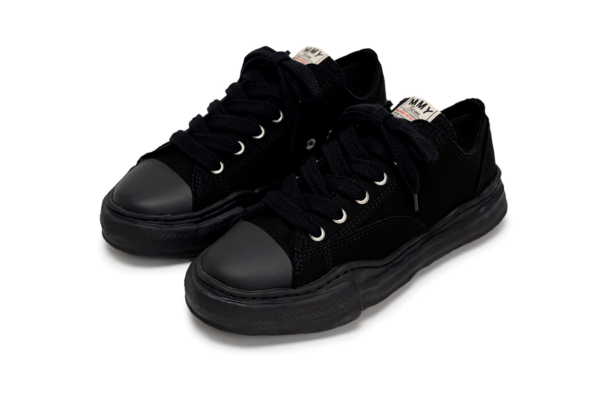 Tênis Maison Mihara Yasuhiro "Peterson" OG Sole Canvas Low - top Black Preto - Maison Mihara - A01FW703 - 1