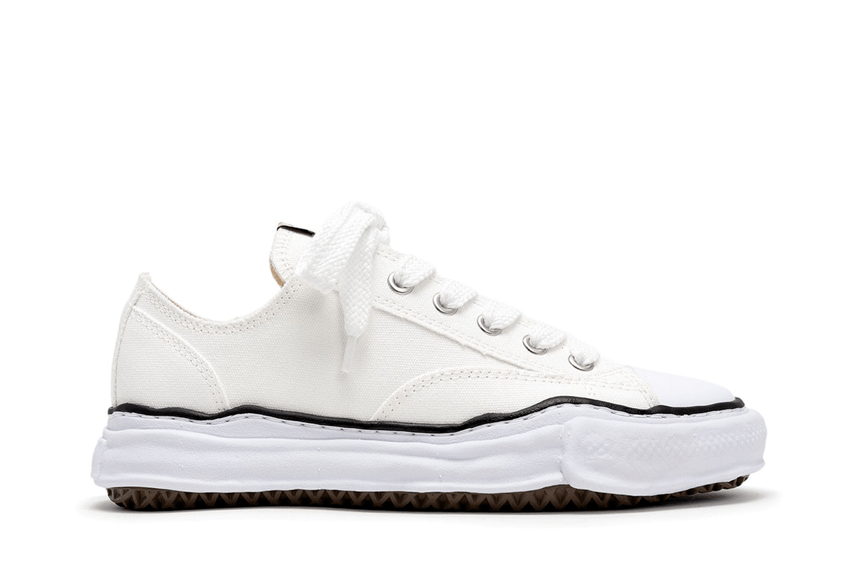 Tênis Maison Mihara Yasuhiro "Peterson" OG Sole Canvas Low-top White Branco