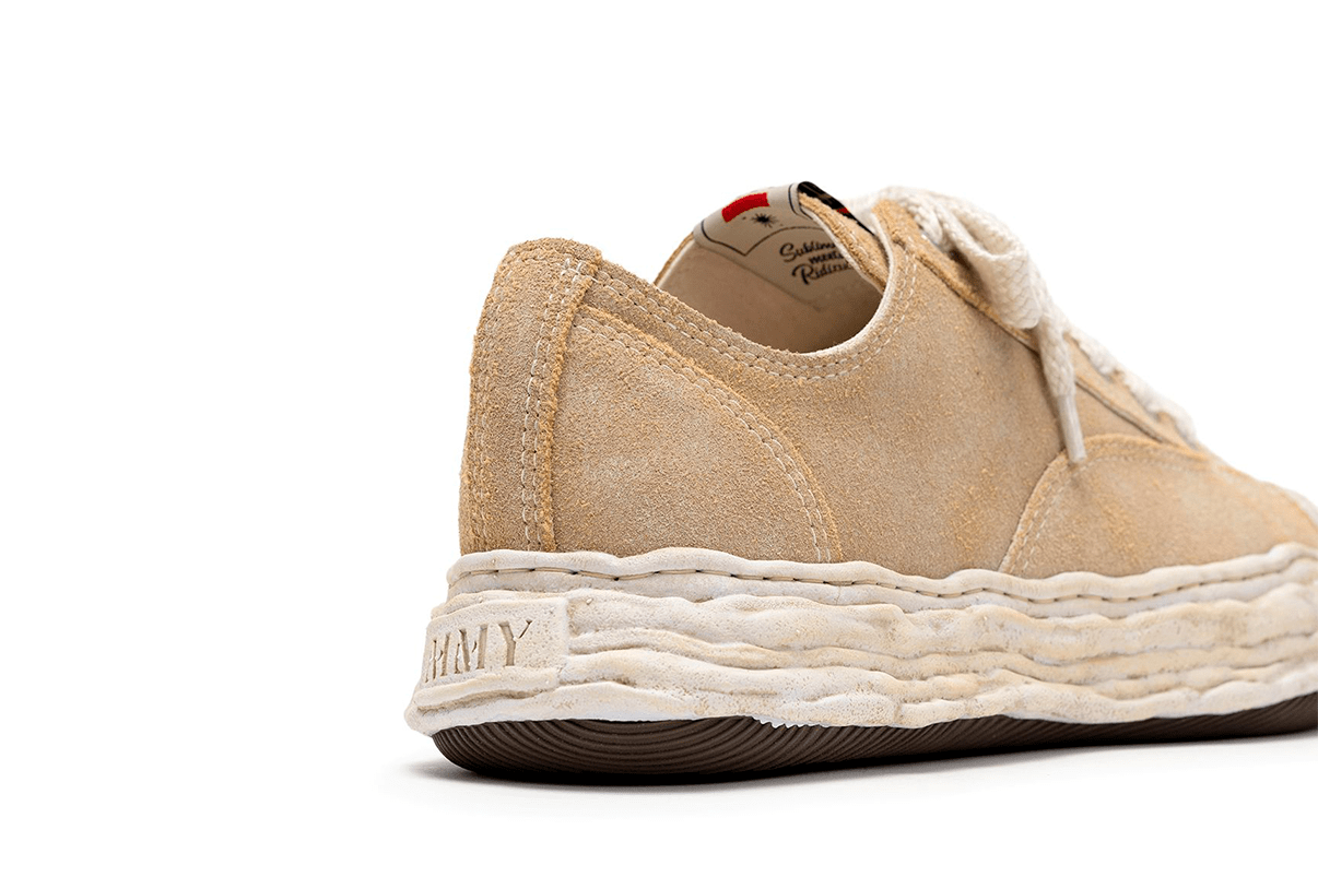 Tênis Maison Mihara Yasuhiro "PETERSON23" OG Sole Vintage Suede Low - top Bege - Maison Mihara - A15FW724 - 1