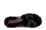 Vista superior do New Balance New Balance 1906L Ice Wine Pink Taffy mostrando abertura, lingueta e cadarços