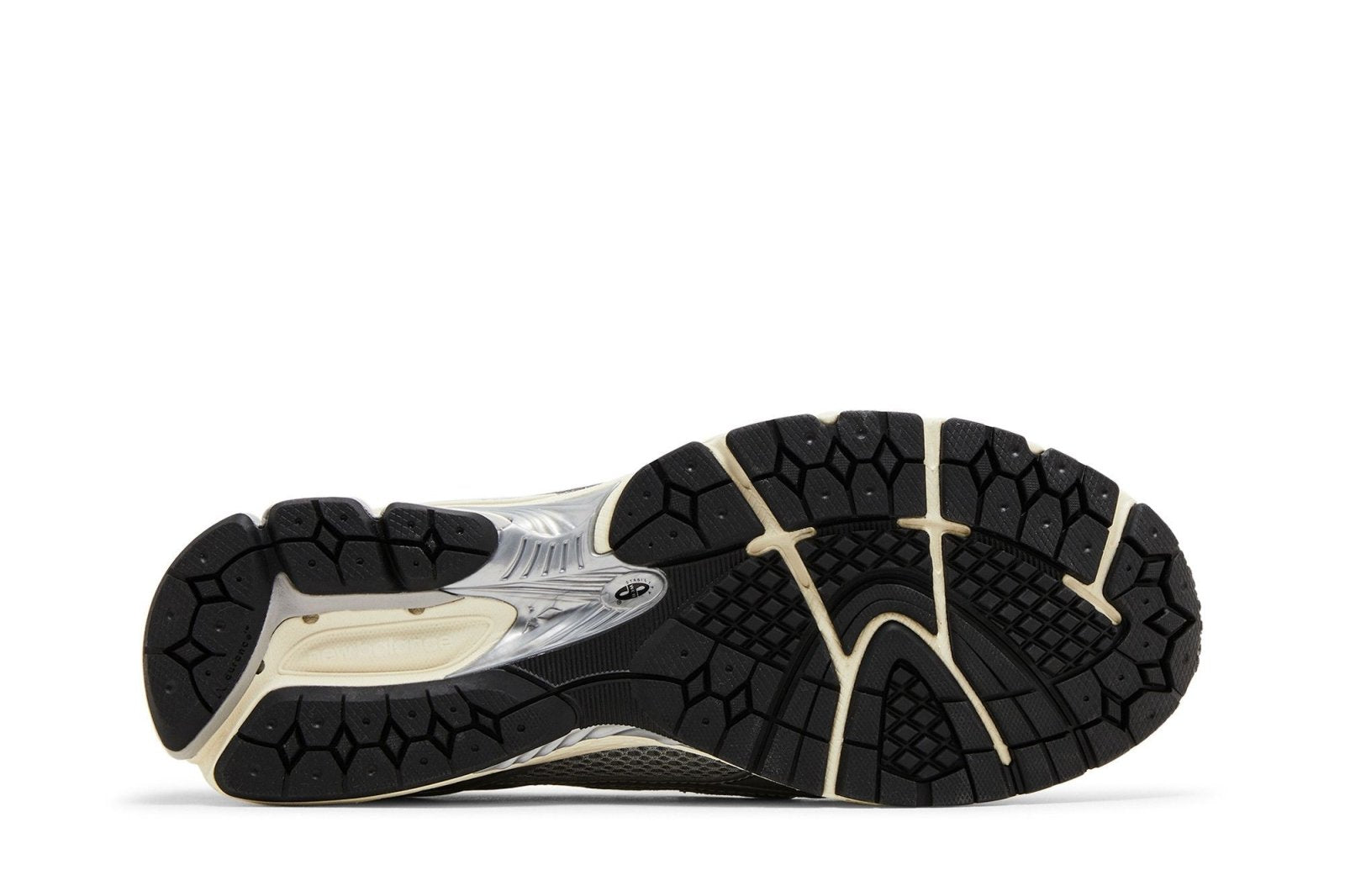 Tênis New Balance 1906L Silver Shadow Grey Mesh Sintético Slip - on Prata - New Balance - u1906lae