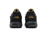 Vista frontal do New Balance New Balance 2002R Protection Pack Phantom Cinza Camurça Mesh mostrando biqueira e costuras