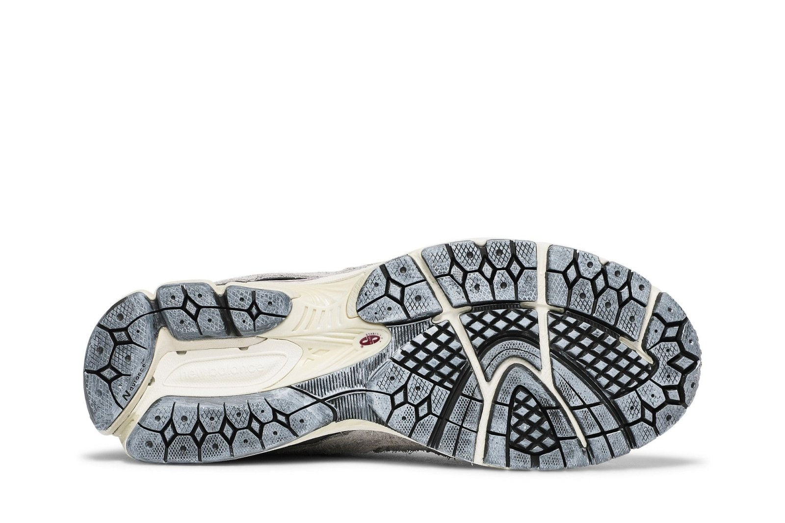 Tênis New Balance 2002R Protection Pack Rain Cloud Suede Mesh Cinza - New Balance - m2002rda