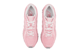 Vista traseira do New Balance New Balance 204L Pastel Pink mostrando calcanheira e detalhes do solado