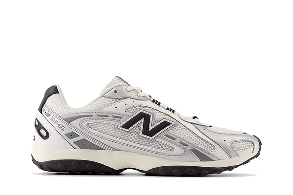 New Balance New Balance 204L Silver Metallic Black Prateado tênis em silver original na LK Sneakers
