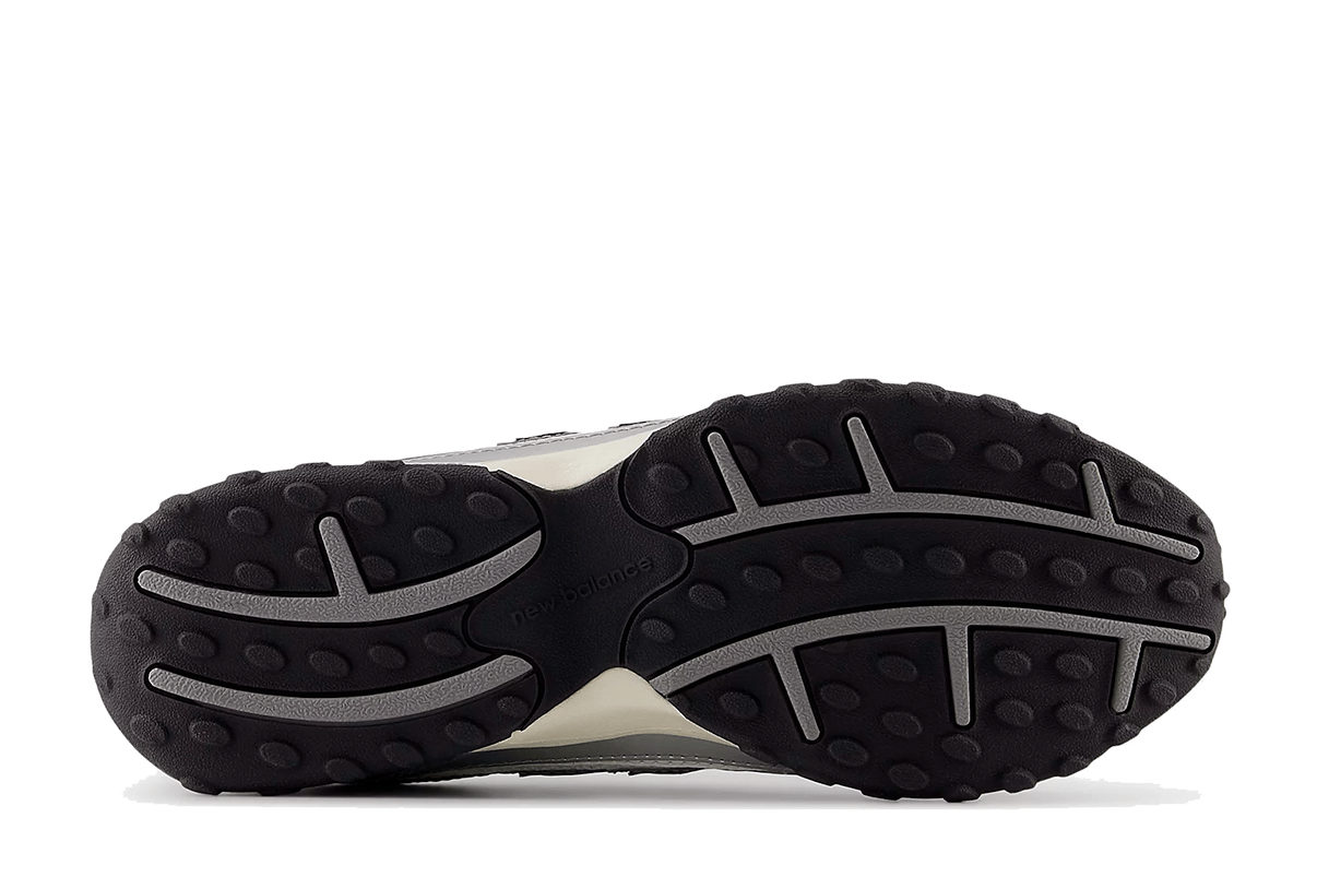 Tênis New Balance 204L Silver Metallic Black Prateado - New Balance - U204LSWD - 1