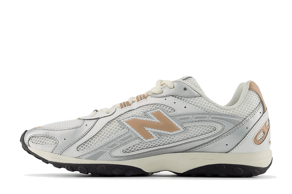 Tênis New Balance 204L Silver Metallic Flat Taupe Prateado