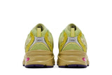 Vista superior do New Balance New Balance 530 x Salehe Bembury Prosperity Be The Prize mostrando abertura, lingueta e cadarços