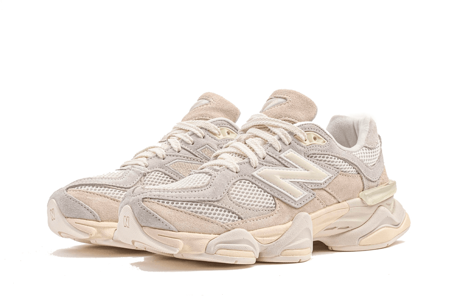 Vista lateral do New Balance New Balance 9060 Angora Sea Salt mostrando design do cabedal e logo da marca