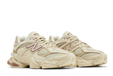 Vista frontal do New Balance New Balance 9060 Bone Sparrow mostrando biqueira e costuras