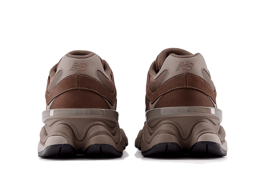 Vista frontal do New Balance New Balance 9060 Cortado mostrando biqueira e costuras