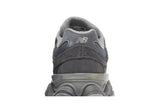 Vista em detalhe do New Balance New Balance 9060 Magnet mostrando textura do material e acabamento
