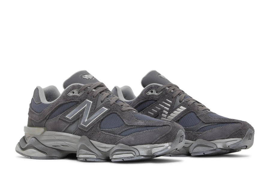 Vista traseira do New Balance New Balance 9060 Magnet mostrando calcanheira e detalhes do solado