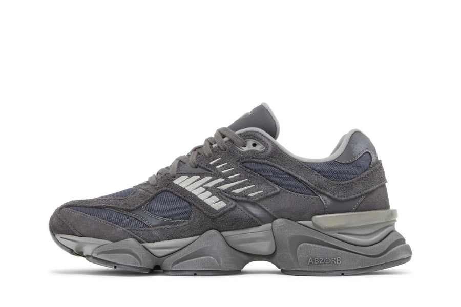 Vista lateral do New Balance New Balance 9060 Magnet mostrando design do cabedal e logo da marca