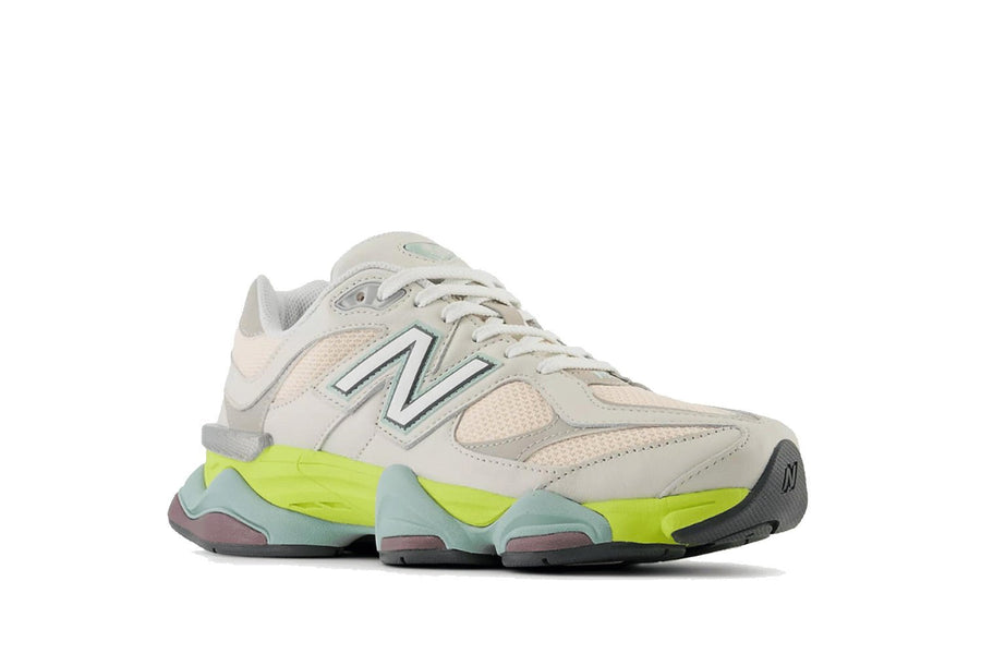 Vista traseira do New Balance New Balance 9060 Moonbeam Vintage Rose Lime Colorido mostrando calcanheira e detalhes do solado