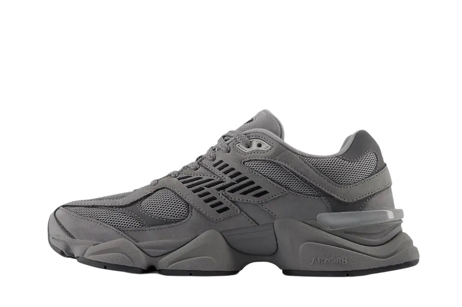Vista lateral do New Balance New Balance 9060 Team Away Grey mostrando design do cabedal e logo da marca
