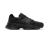 New Balance New Balance 9060 Triple Black tênis em preto original na LK Sneakers