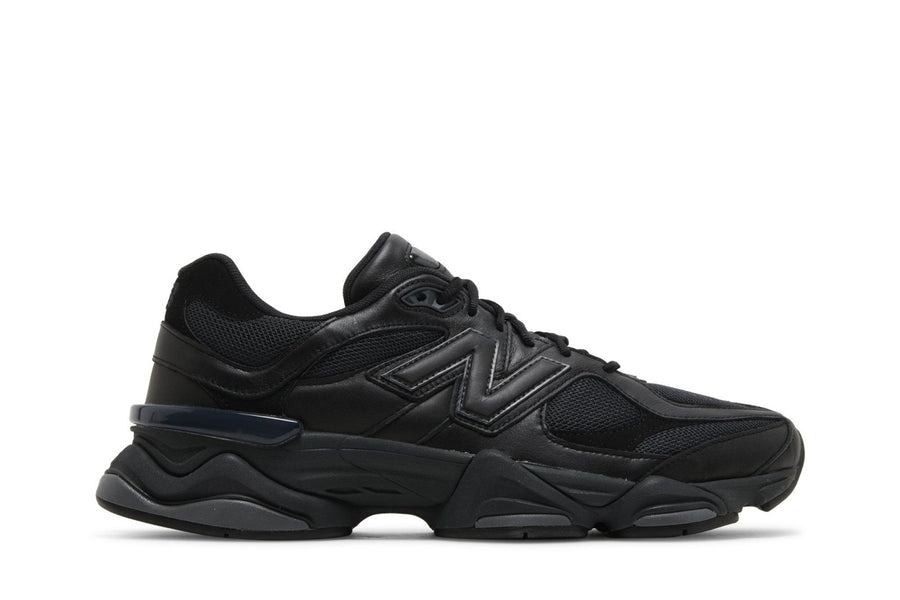 New Balance New Balance 9060 Triple Black tênis em preto original na LK Sneakers