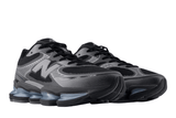 Vista traseira do New Balance New Balance Abzorb 2000 Black mostrando calcanheira e detalhes do solado
