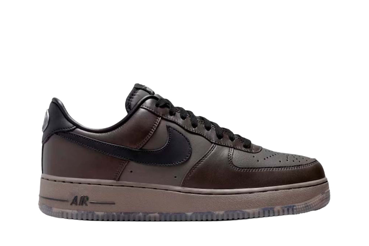 Tênis Nike Air Force 1 Low Paris Marrom