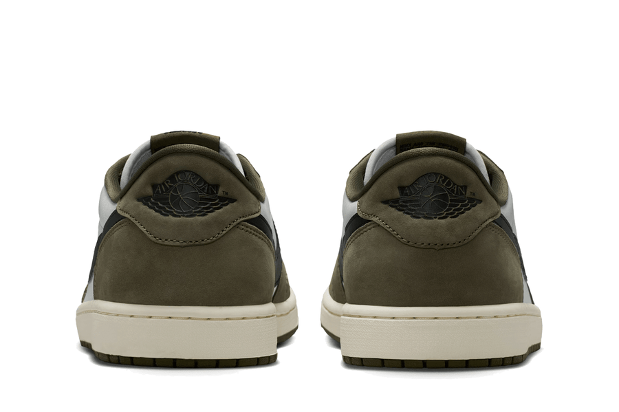 Tênis Nike Air Jordan 1 Low OG Olive Verde por R$ 2.499,99 em até Tênis Nike Air Jordan 1 Low OG Olive Verde por R$ 2.499,99 em até