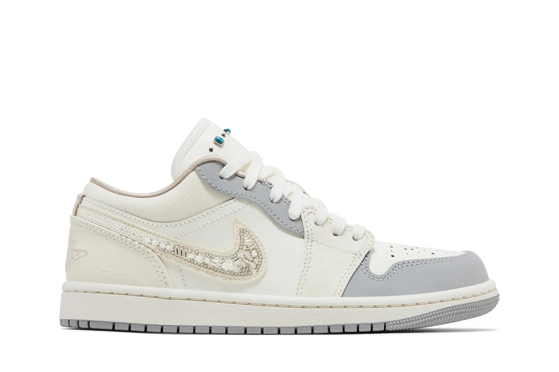 Tênis Nike Air Jordan 1 Low Sail Soft Pearl Sequins Bege - Jordan - IH7323 100