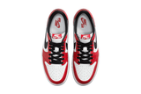 Vista frontal do Jordan Nike Air Jordan 1 Retro Low OG Chicago (2025) mostrando biqueira e costuras