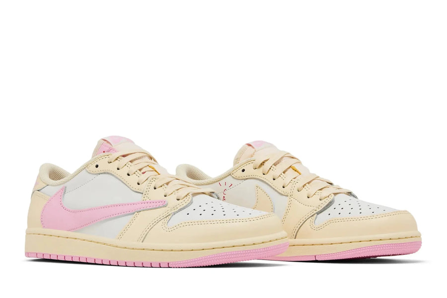 Tênis Nike Air Jordan 1 Retro Low OG SP Travis Scott Shy Pink Bege