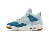 Vista lateral do Jordan Nike Air Jordan 4 Retro TEX 'Worn Blue Denim' mostrando design do cabedal e logo da marca