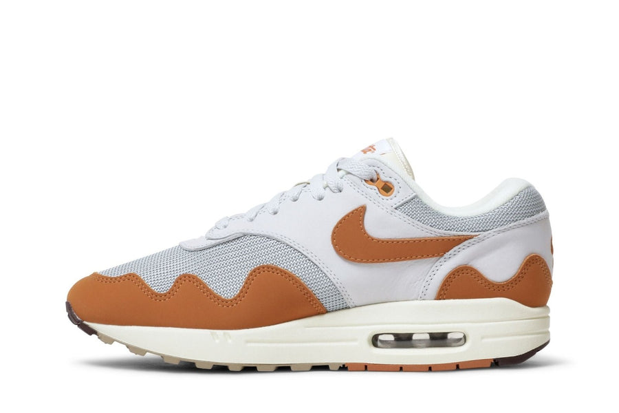 Tênis Nike Air Max 1 x Patta Monarch Laranja