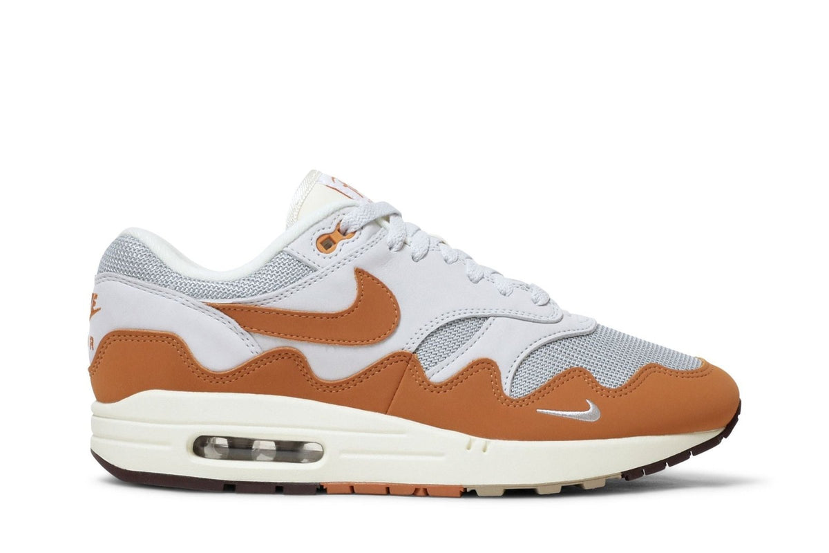 Tênis Nike Air Max 1 x Patta Monarch Laranja
