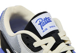 Vista em detalhe do Nike Nike Air Max 90 x Patta SP Sapphire mostrando textura do material e acabamento
