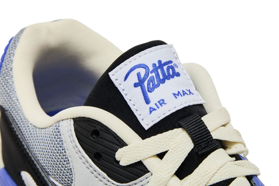 Vista em detalhe do Nike Nike Air Max 90 x Patta SP Sapphire mostrando textura do material e acabamento