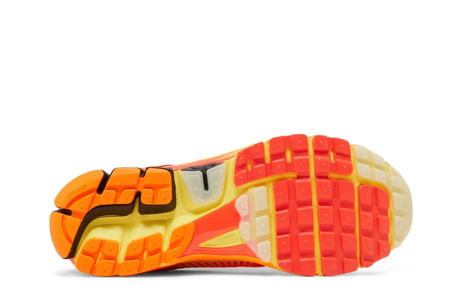Tenis Nike Air Zoom Vomero 5 Doernbecher 2023 Laranja