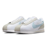 Vista superior do Nike Nike Cortez Light Armory Navy Blue mostrando abertura, lingueta e cadarços