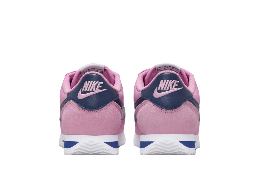 Vista superior do Nike Nike Cortez Textile Beyond Pink mostrando abertura, lingueta e cadarços