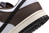 Vista na caixa do Nike Nike Dunk Low Baroque Brown mostrando embalagem original da marca